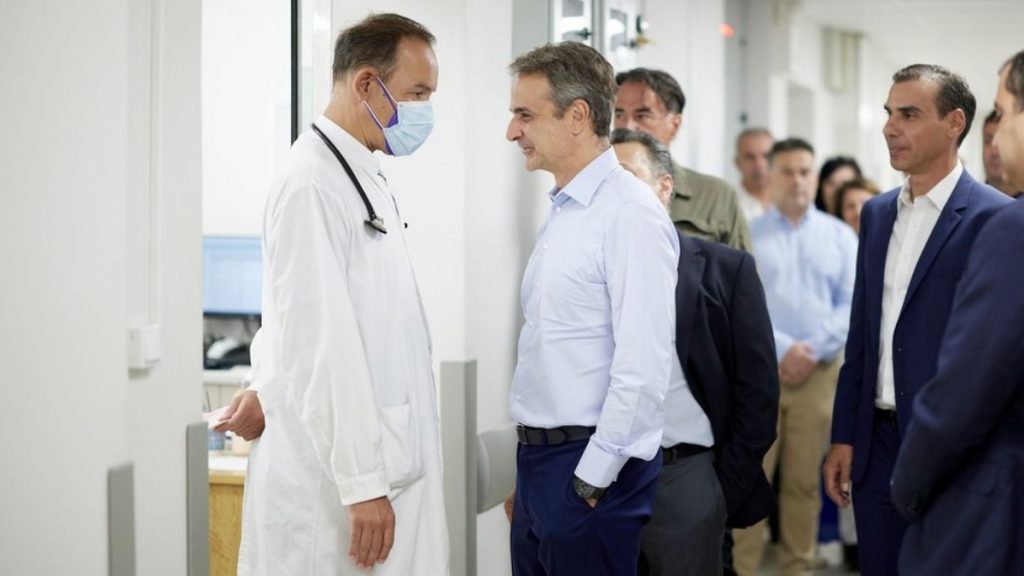 Επίσκεψη Μητσοτάκη στο Ιπποκράτειο – Επιθεώρησε τους χώρους των νέων ΤΕΠ