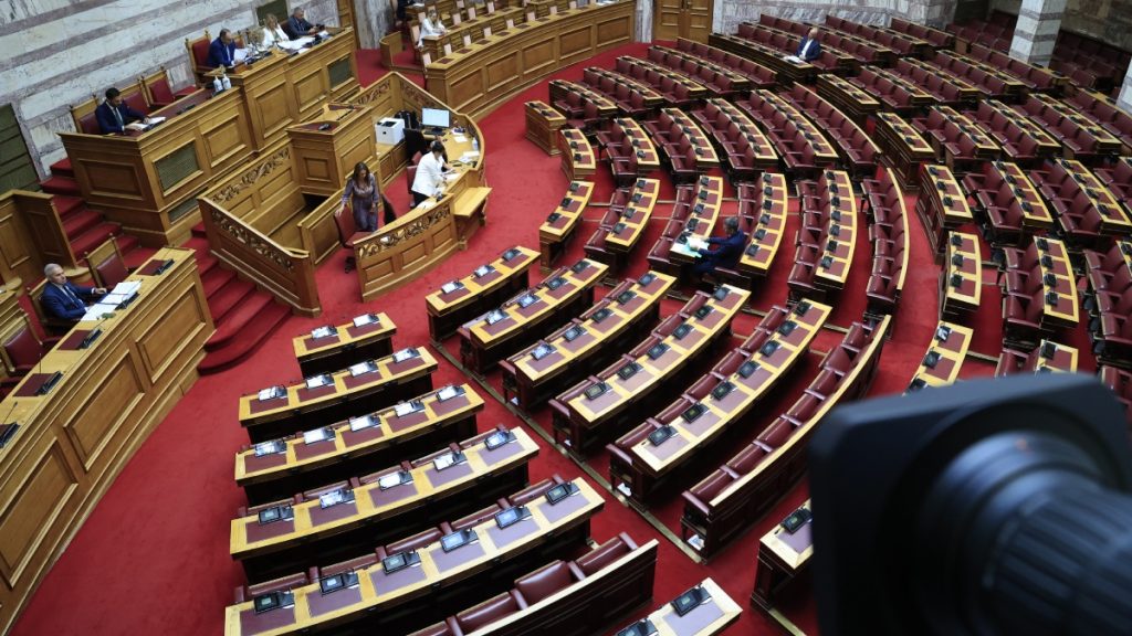 Βουλή: Ξανάρχισαν οι εργασίες – 5 ποινικές δικογραφίες, Παλαιστίνη και κρίσιμα νομοσχέδια στην ατζέντα