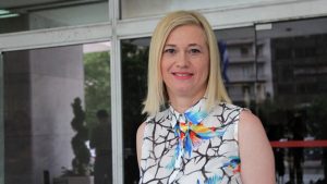 Το… δράμα της Ραχήλ Μακρή: “Να ψάχνεις κοπέλα να σου φτιάξει δύο σπασμένα νύχια και να νιώθεις πως διεκδικείς θέση στο δημόσιο”