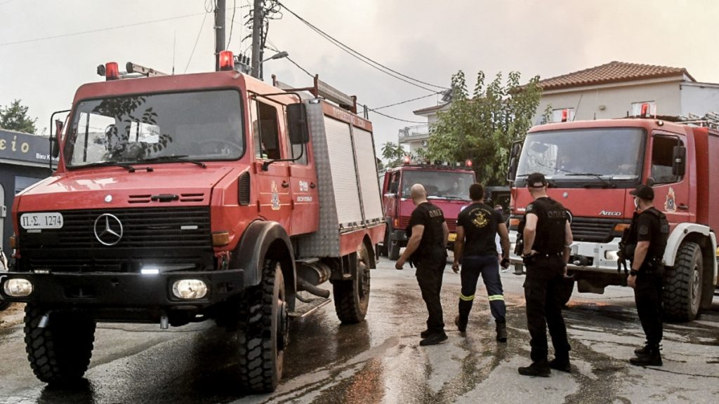 Φωτιά στην Αχαΐα: Εκκενώθηκε το κτίριο της Περιφέρειας Δυτικής Ελλάδας