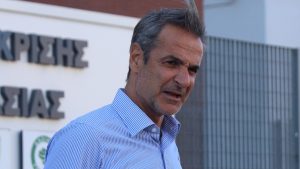 Στο Εθνικό Συντονιστικό Κέντρο ο Κυριάκος Μητσοτάκης – Προήδρευσε σε σύσκεψη για τις πυρκαγιές που σαρώνουν τη χώρα