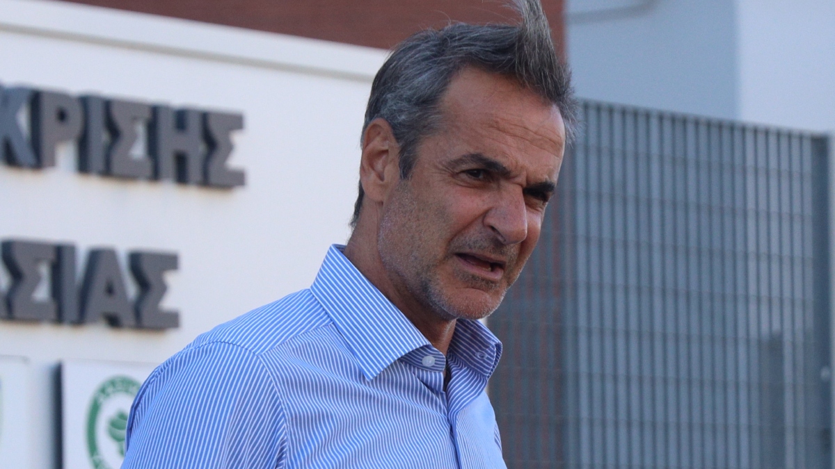 Στο Εθνικό Συντονιστικό Κέντρο ο Κυριάκος Μητσοτάκης – Προήδρευσε σε σύσκεψη για τις πυρκαγιές που σαρώνουν τη χώρα