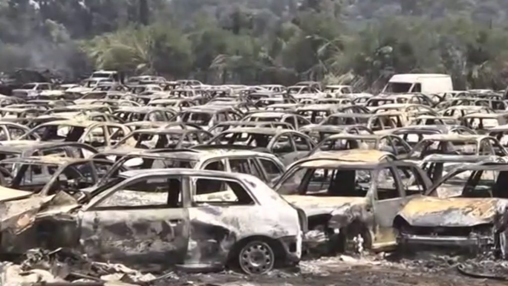 Φωτιά στην Αχαΐα: Καταστράφηκαν ολοσχερώς 550 αυτοκίνητα στο Τελωνείο της Πάτρας