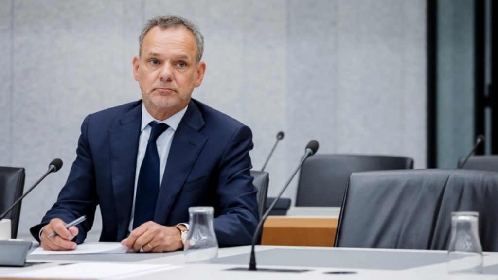 Ολλανδία: ΥΠΕΞ Φέλντκαμπ παραιτείται για διαφωνίες με κυρώσεις στο Ισραήλ