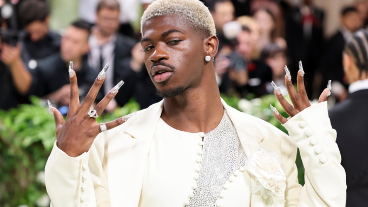 Lil Nas X σε ψυχιατρική κλινική μετά από ανησυχητική εμφάνιση στους δρόμους του Λος Άντζελες