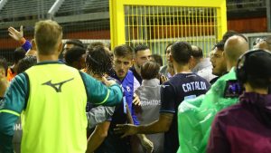Ατρόμητος – Λάτσιο: Ένταση, κόκκινες κάρτες και ξύλο στη φιλική αναμέτρηση των δύο ομάδων (Εικόνες)