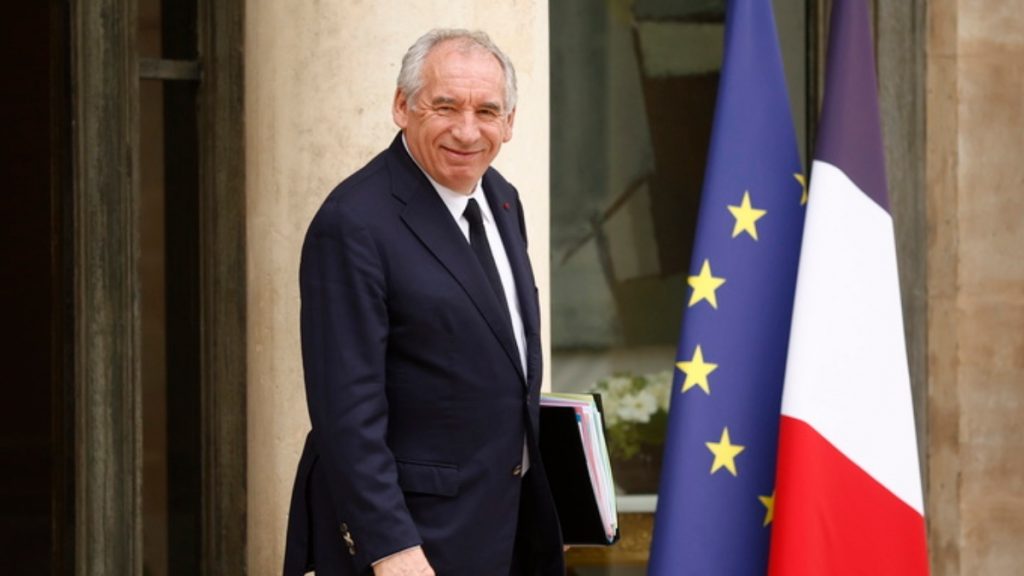 Γαλλία: Ψήφο εμπιστοσύνης στις 8 Σεπτεμβρίου θα ζητήσει ο Φρανσουά Μπαϊρού – Πολιτική κρίση στη χώρα