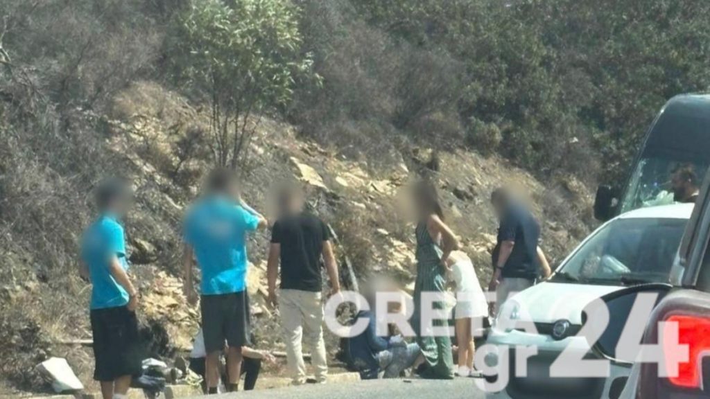 Σύγκρουση τουριστικών βαν στο Ηράκλειο – Οκτώ τραυματίες, ο ένας σοβαρά