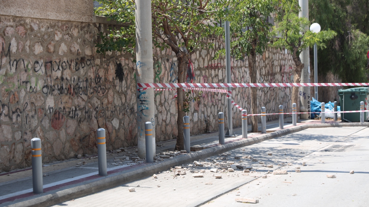 Ίλιον: Διακοπή κυκλοφορίας λόγω θραύσης αγωγού ύδρευσης