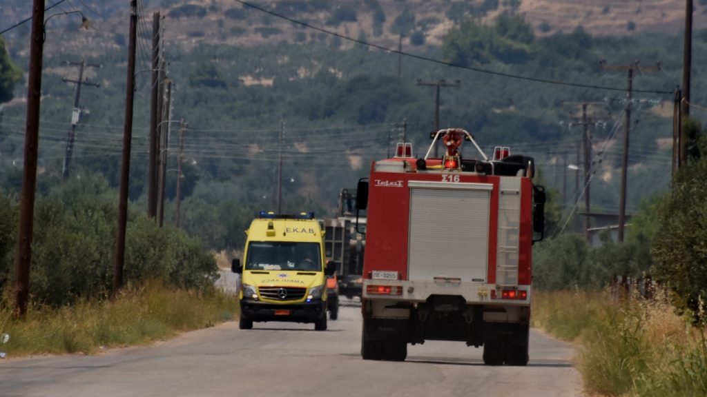 ΕΚΑΒ: Σε πλήρη επιχειρησιακή ετοιμότητα για τις πυρκαγιές – Δεκάδες διακομιδές από τις πληγείσες περιοχές