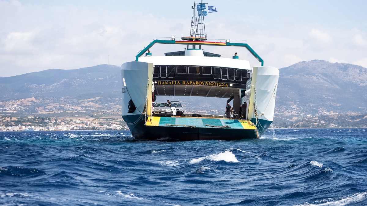 Πλοίαρχος φέρι μποτ στα Νέα Στυρά: “Κόλλησαν τα πηδάλια, του πλοίου”