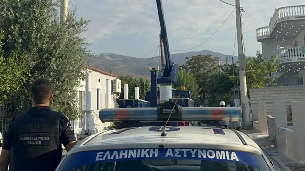 Φυλή: Δέκα συλλήψεις σε επιχείρηση της ΕΛΑΣ για κλοπή ηλεκτρικής ενέργειας και ναρκωτικά  (βίντεο+φωτογραφία)