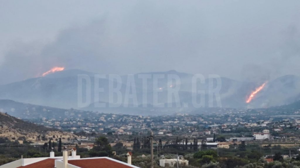 Φωτιά στην Κερατέα: Σε άμεση ετοιμότητα το Λιμενικό Σώμα με 3 σκάφη στην Παλαιά Φώκαια