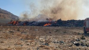 Φωτιά στον ΧΥΤΑ της Νάξου (Βίντεο – Φωτογραφίες)