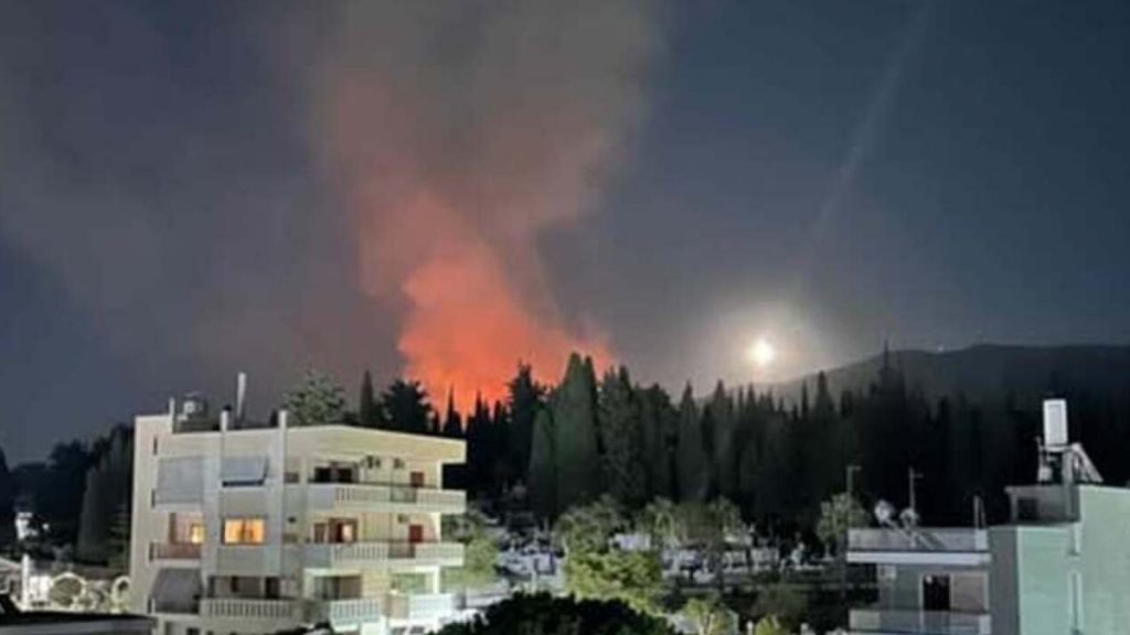 Νέο μέτωπο φωτιά στην Πάτρα – Ξέσπασε πυρκαγιά στην περιοχή των Συχαινών