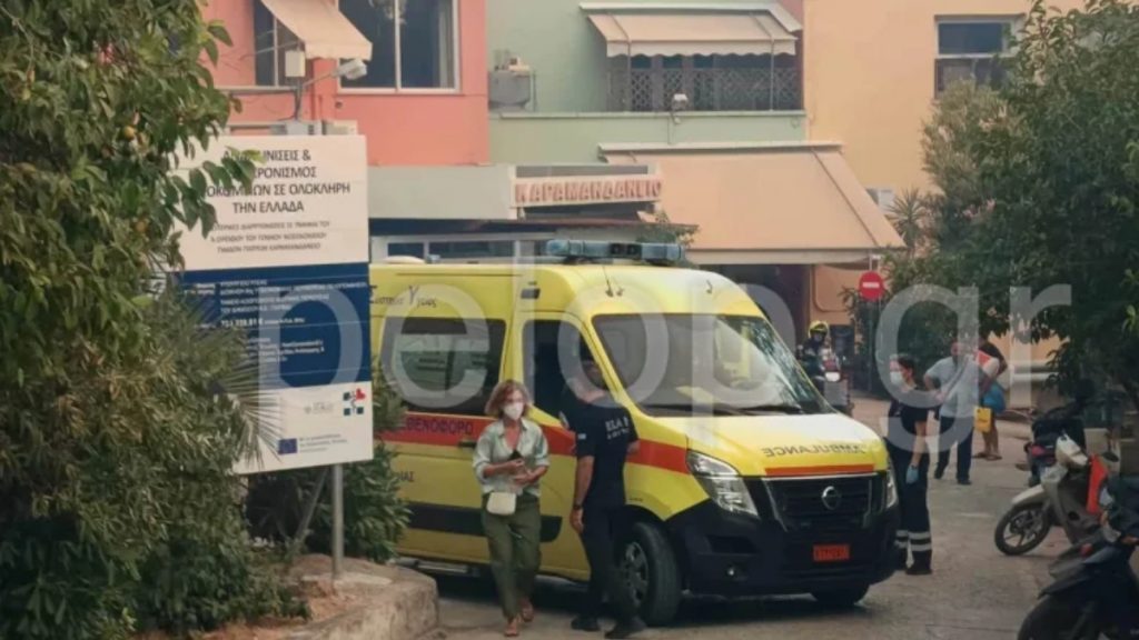 Φωτιά στην Πάτρα: Εκκενώνεται το Καραμανδάνειο για προληπτικούς λόγους – Καίει ανεξέλεγκτο το πύρινο μέτωπο