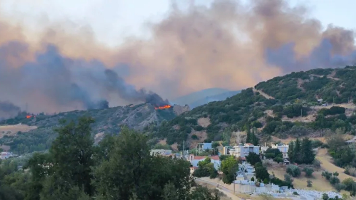 Φωτιά στην Πάτρα: Νέο μήνυμα από το 112 για εκκενώσεις οικισμών
