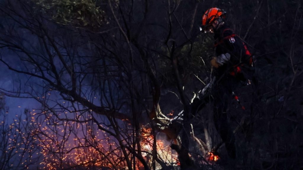 Σε πύρινη λαίλαπα η Ευρώπη: Μία νεκρή στη Γαλλία – Μαζικές εκκενώσεις στην Ισπανία