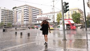 Ραγδαία αλλαγή του καιρού με ισχυρές καταιγίδες, πού θα “χτυπήσουν” – Τι λένε Αρναούτογλου, Γιαννόπουλος