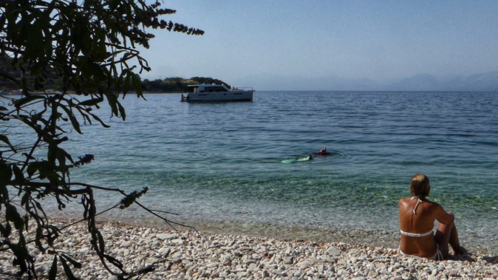 Καιρός: Ξεπέρασε τους 37 βαθμούς ο υδράργυρος – Βροχές και καταιγίδες την Δευτέρα με μικρή πτώση της θερμοκρασίας