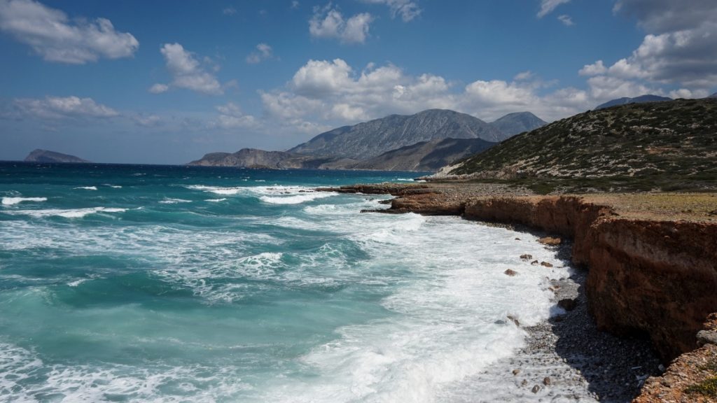 Καιρός: Εκρηκτικός συνδυασμός καύσωνα και θυελλωδών ανέμων – Σε ύψιστη επιφυλακή για φωτιές το επόμενο 15ημερο
