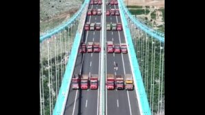 Κίνα: 96 φορτηγά κινούνται σε γέφυρα-κολοσσό – Το νέο τεχνολογικό θαύμα της μηχανικής που σπάει όλα τα ρεκόρ (Βίντεο)