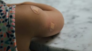 Κουνούπια: Πότε κινδυνεύουν τα μωρά από το τσίμπημά τους;