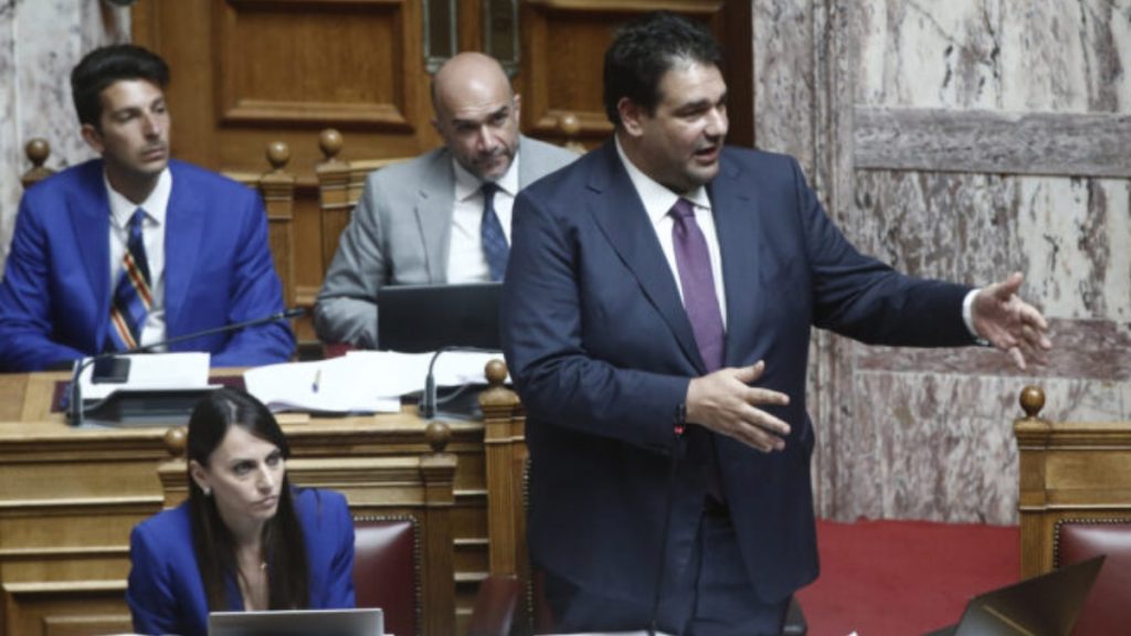 Υπουργείο Εσωτερικών: Υπερψηφίστηκε η αναμόρφωση του πειθαρχικού δικαίου στο Δημόσιο