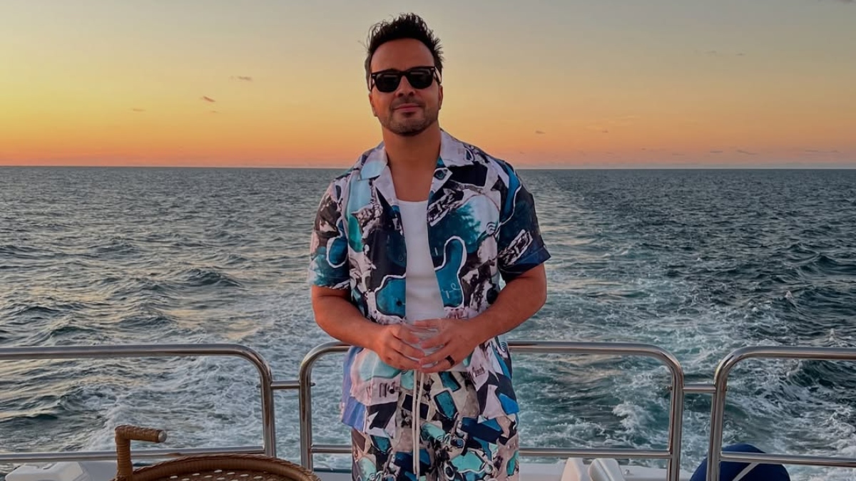 Luis Fonsi: Στη Μύκονο με την καλλονή σύζυγό του ο τραγουδιστής του «Despacito» – Δείτε βίντεο