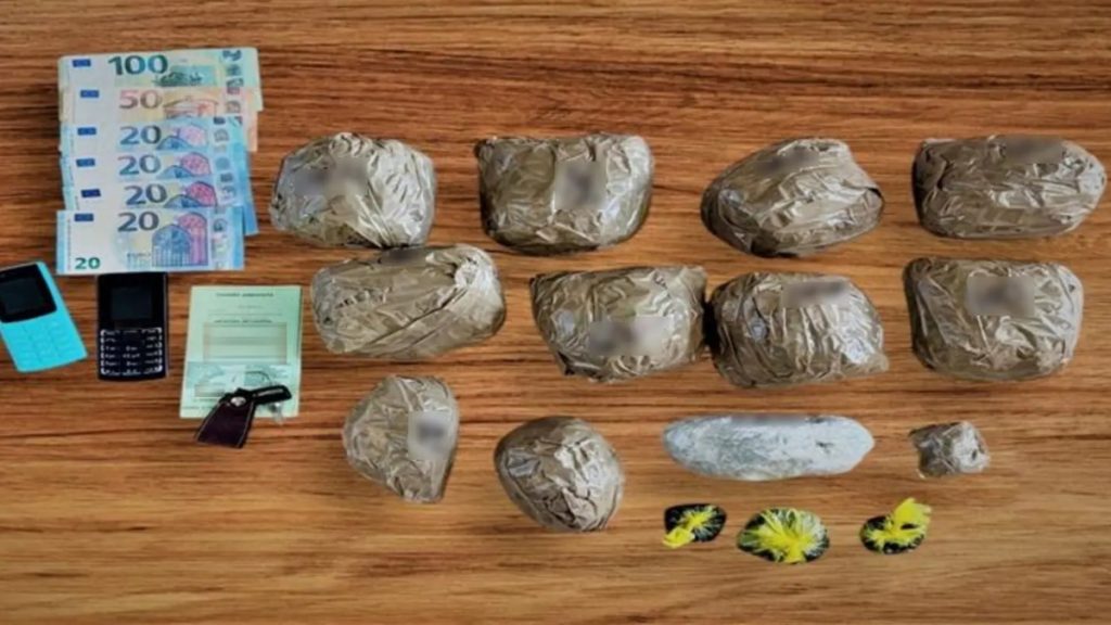 Συνελήφθη 54χρονος που διακινούσε ναρκωτικά ως delivery σε Νέα Φιλαδέλφεια και Μενίδι