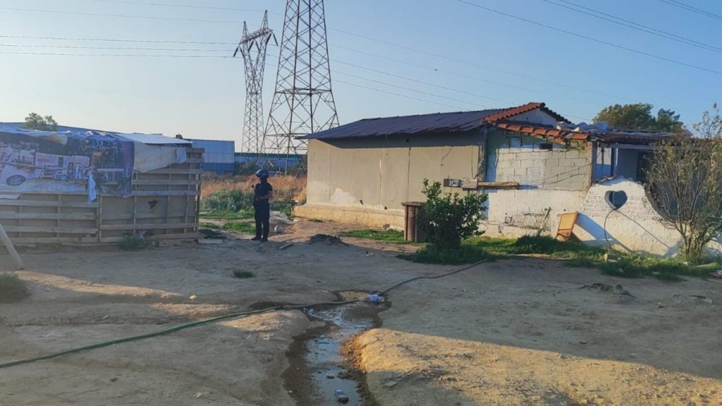Μενίδι: Μεγάλη επιχείρηση της ΕΛ.ΑΣ. – 17 συλλήψεις για ρευματοκλοπή και ναρκωτικά, δείτε εικόνες