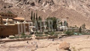 Μονή Σινά: «Θα μείνουμε απ’ έξω μέχρι θανάτου», λένε μοναχοί – Επιστολή του Αρχιεπισκόπου Δαμιανού στον αλ Σίσι