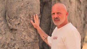 Νίκος Μουτσινάς: Νέες εντυπωσιακές φωτογραφίες από το ταξίδι του στην Τανζανία (pics)