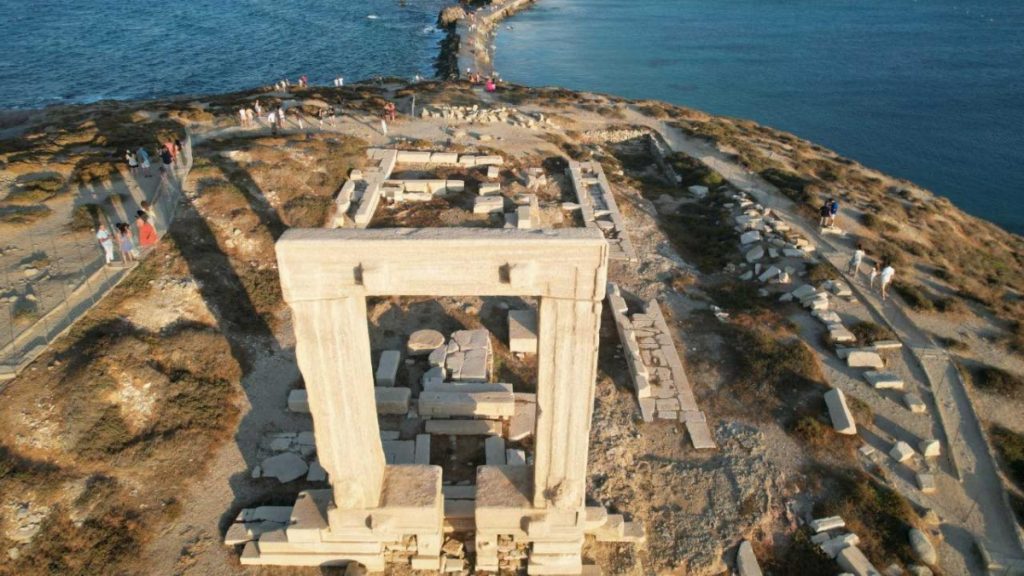 Νάξος: Ανατροπή με την περίφραξη στην Πορτάρα – Τι αναφέρει το υπουργείο Πολιτισμού