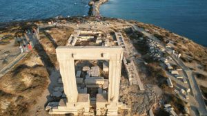 Νάξος: Ανατροπή με την περίφραξη στην Πορτάρα – Τι αναφέρει το υπουργείο Πολιτισμού
