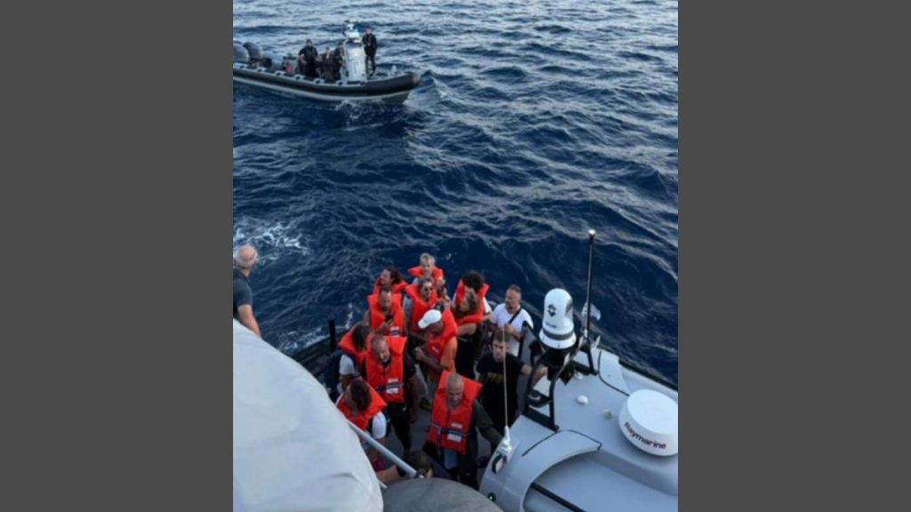 Νέα Στύρα: Ερευνώνται οι συνθήκες του ατυχήματος – Μεταφέρθηκαν στην Αγία Μαρίνα κάποιοι επιβάτες του Φέρι Μποτ