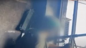 Ουκρανία: Δείτε την στιγμή που ελεύθερος σκοπευτής εξουδετερώνει δύο Ρώσους στρατιώτες από απόσταση 4 χιλιομέτρων