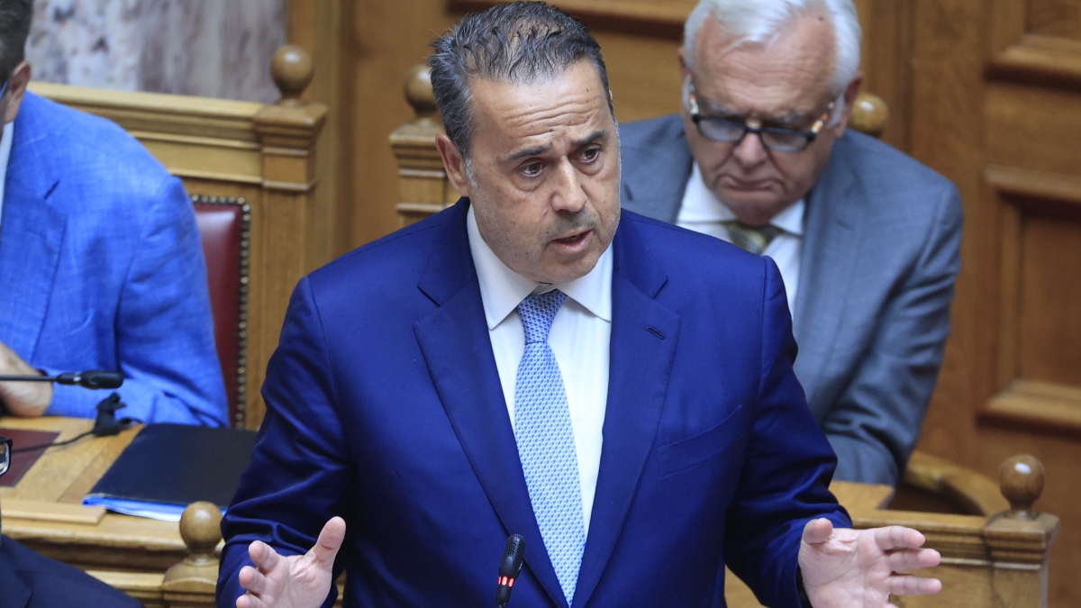 Σταύρος Παπασταύρου: Επίσκεψη σε Αμοργό, Λιάδια, Κίναρο και Λέβιθα