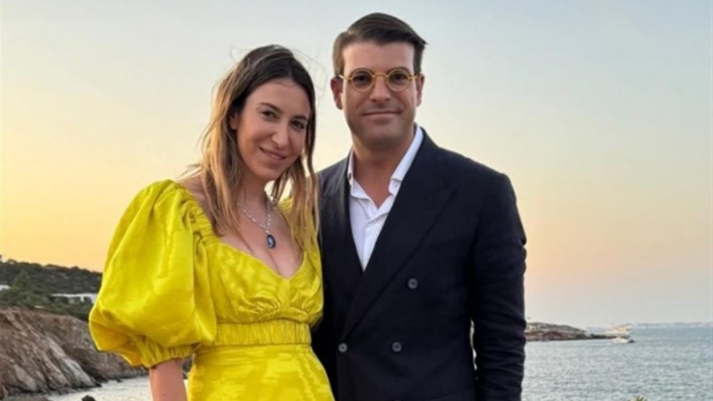 Φίλιππος Τσαγκρίδης & Κάθριν Εμπειρίκου: Full in love στις διακοπές τους στη Σίφνο – Δείτε φωτογραφίες