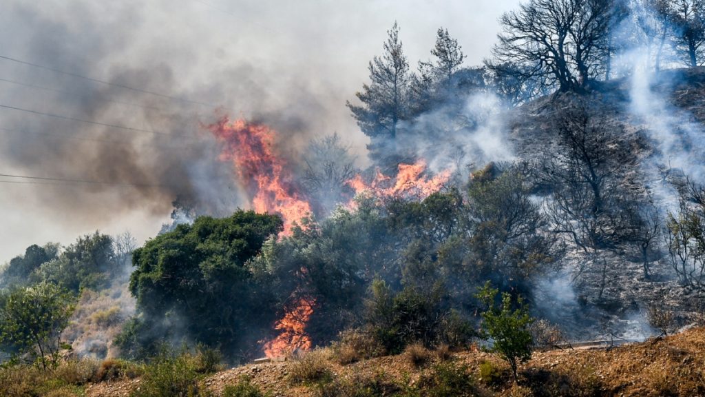 Υψηλός κίνδυνος πυρκαγιάς σήμερα για 17 περιοχές – Δείτε τον χάρτη επικινδυνότητας