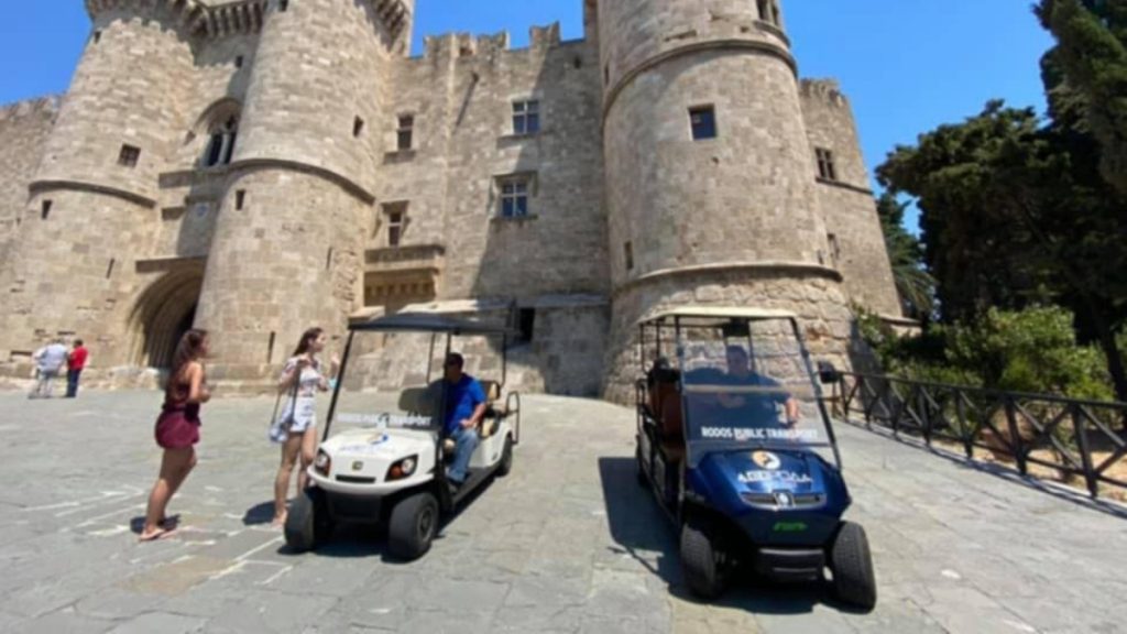 Η Ρόδος προστατεύει το μέλλον μας – Η ηλεκτροκίνηση μέσα στην πόλη των ιπποτών (φωτογραφίες)