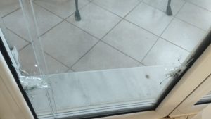 Ανώγεια: Γύρισε από διακοπές και βρήκε το σπίτι του γαζωμένο (Φωτογραφίες)