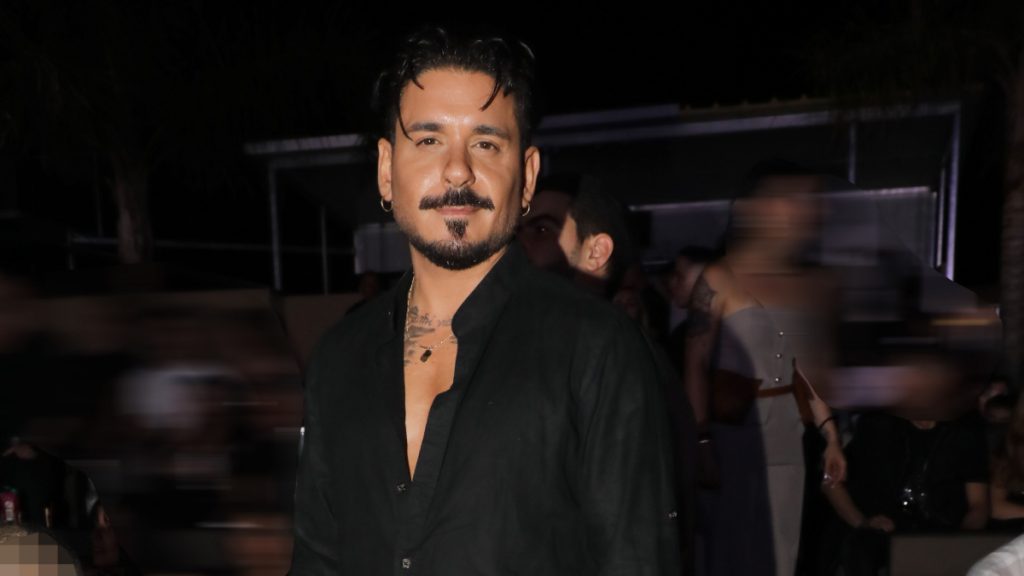 Stan: Γενέθλια για τον τραγουδιστή – Οι φωτογραφίες που ανέβασε από τα παιδικά του χρόνια (pics)