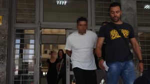 Θεσσαλονίκη: Δίωξη σε βαθμό κακουργήματος στον 37χρονο και την 24χρονη για τον βιασμό της 10χρονης κόρης της
