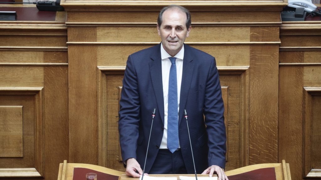 Ποιος ήταν ο Απόστολος Βεσυρόπουλος που πέθανε από ανακοπή καρδιάς