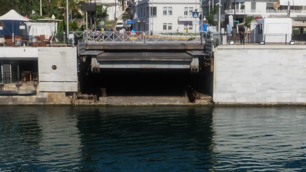 Χαλκίδα: Στην κυκλοφορία η Γέφυρα του Ευρίπου μετά από 8 ώρες ταλαιπωρίας