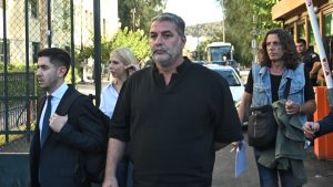 Βασίλης Μπισμπίκης: Το τηλεφώνημα στην ΕΛΑΣ 10 ώρες μετά το τροχαίο στη Φιλοθέη και τα θολά σημεία
