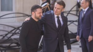 Συνάντηση Ζελένσκι με ευρωπαίους ηγέτες την Πέμπτη στο Παρίσι για την Ουκρανία – Απών ο Τραμπ