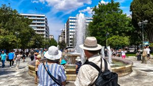 Ζεστός ο καιρός σήμερα, πού θα φτάσει η θερμοκρασία – Άνεμοι 7 μποφόρ στο Αιγαίο