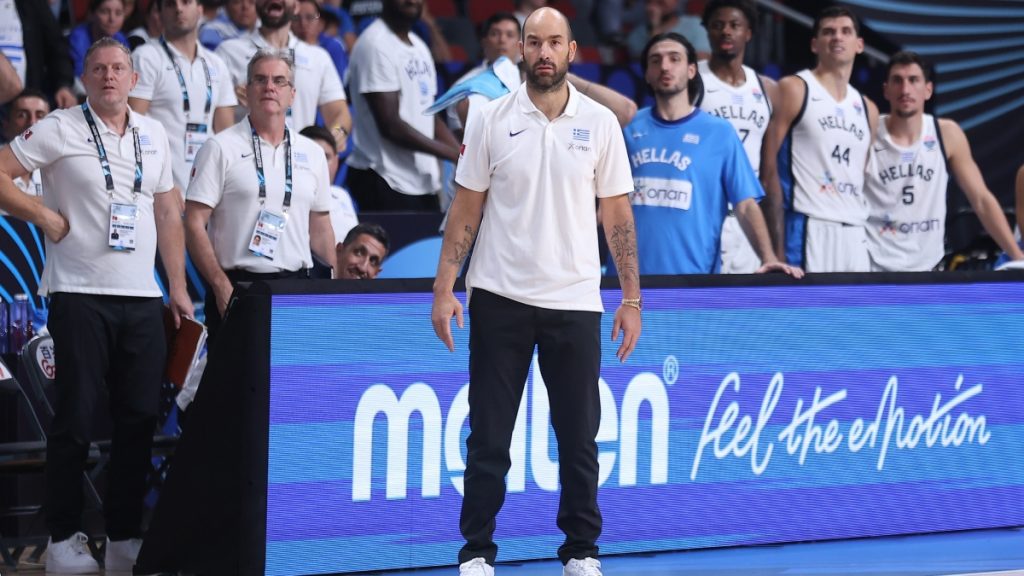 Σπανούλης για Γιάννη: “Οι διαιτητές να τον σεβαστούν, όπως σέβονται μεγάλους παίκτες σαν κι αυτόν”